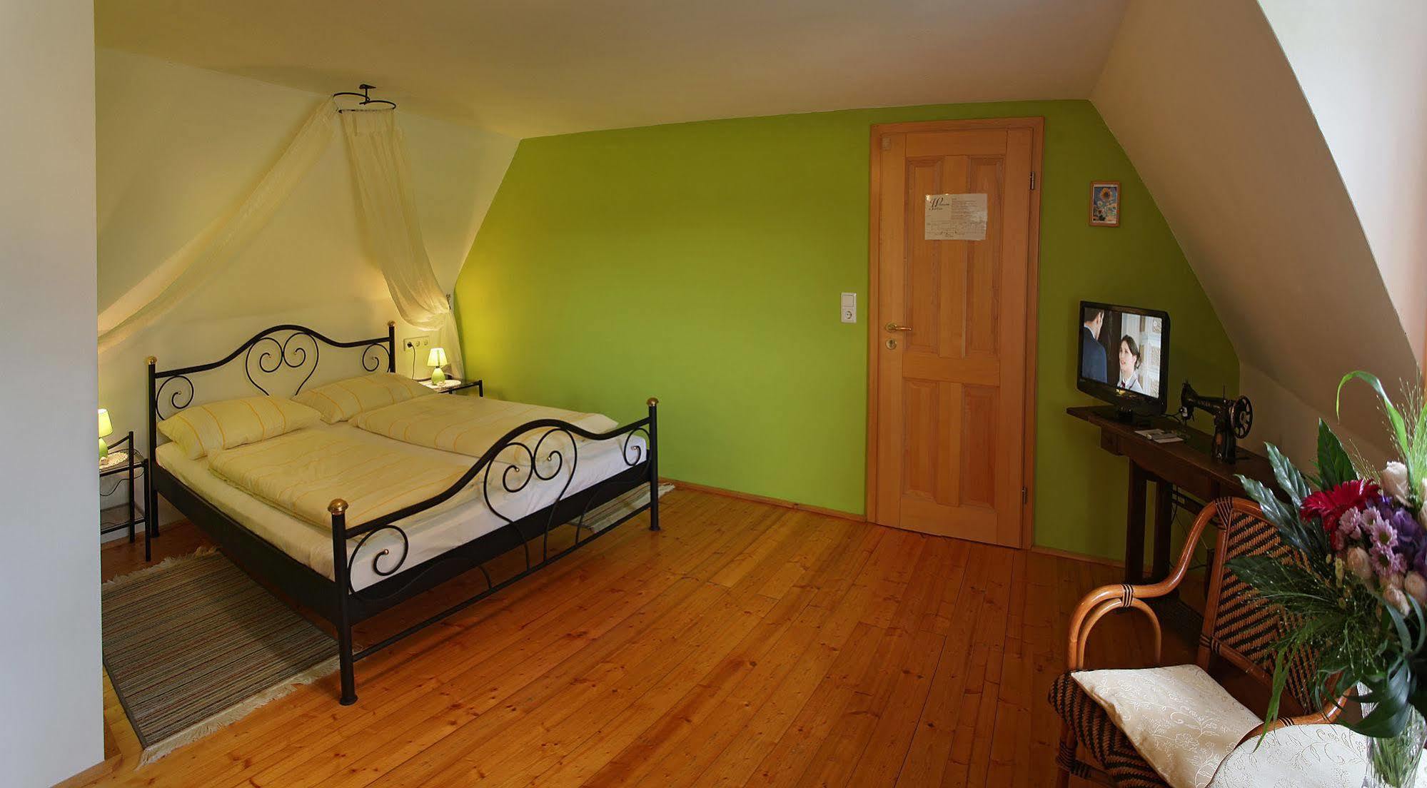 Worners Schloss Weingut & Wellness-Hotel Prichsenstadt Luaran gambar